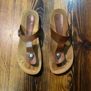 Womens Yokono Sandals, size 9.5